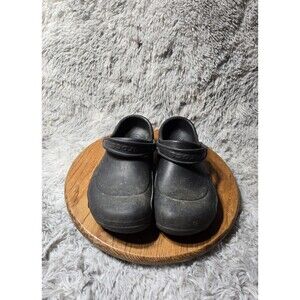 Crocs Shoes Clogs Mens Size 10 Womens Size 12 Slip On Closed Toe Black Anti Slip